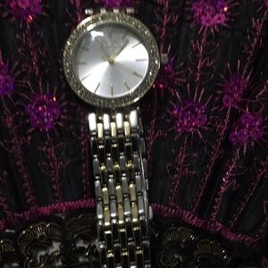 A beautiful watch Michael kors